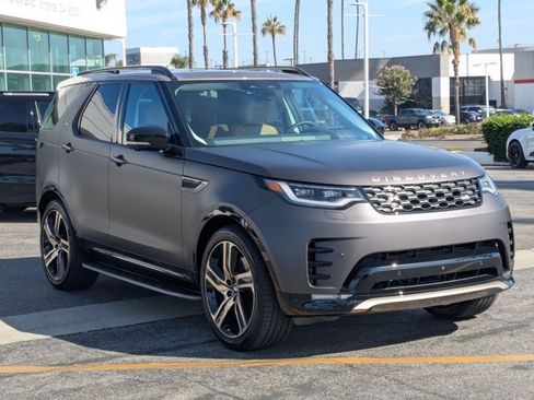 New 2026 Land Rover Discovery Limited Edition AWD/4WD image 7