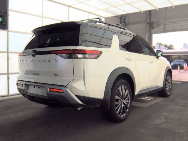 Used 2024 Nissan Pathfinder SL w/ SL Premium Package FWD image 6
