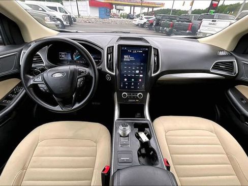 Used 2024 Ford Edge SE w/ Black Appearance Package AWD/4WD image 15