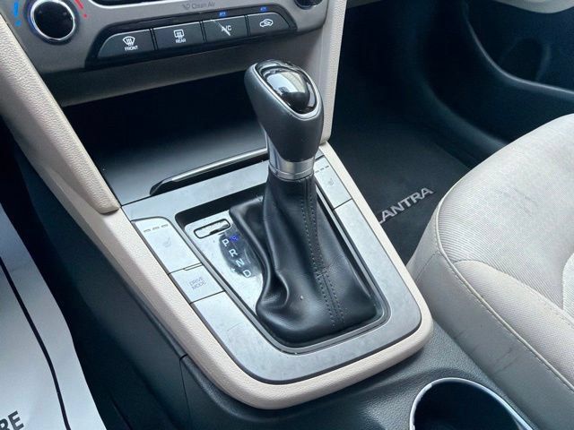 Used 2017 Hyundai Elantra Value Edition FWD image 31