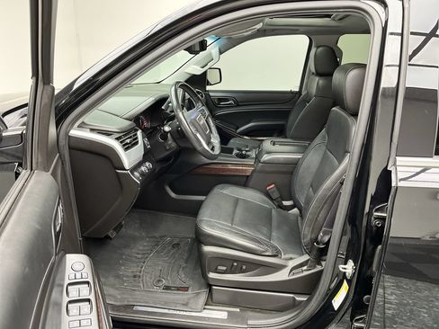 Used 2016 GMC Yukon XL SLT AWD/4WD image 3