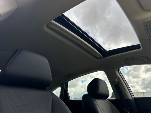 Used 2025 Honda Accord Touring image 19