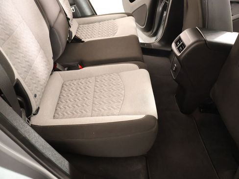 Used 2024 Chevrolet Equinox LT w/ Driver Convenience Package FWD image 14