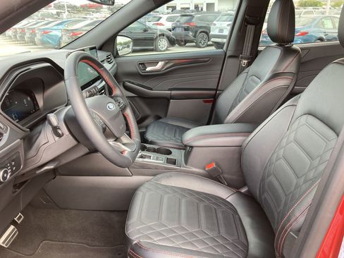 Used 2024 Ford Escape ST-Line Elite w/ Premium Technology Package image 16