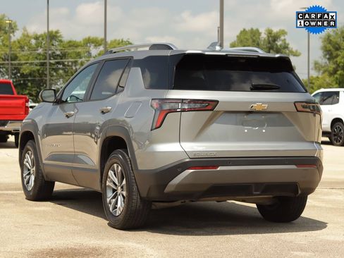 Used 2025 Chevrolet Equinox LT w/ Convenience Package II FWD image 5