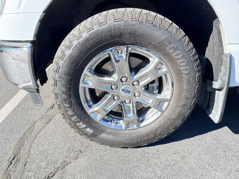Used 2022 Ford F150 Lariat w/ Equipment Group 502A High AWD/4WD image 9
