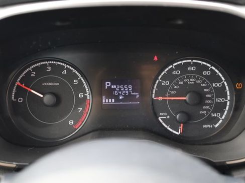 Used 2018 Subaru Crosstrek 2.0i Premium AWD/4WD image 18