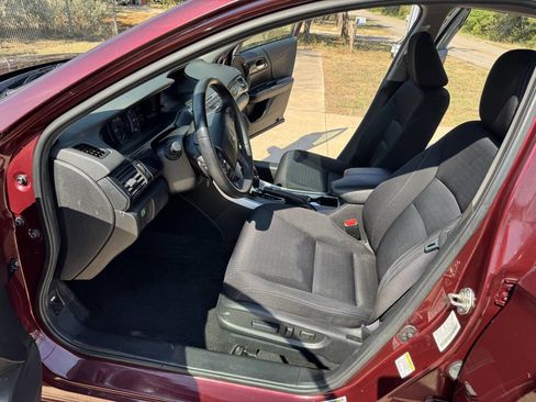 Used 2015 Honda Accord Sport image 39