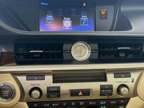 Used 2015 Lexus ES 350 w/ Premium Package image 14