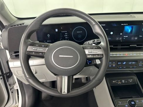 Used 2024 Hyundai Kona SEL w/ Convenience Package image 14