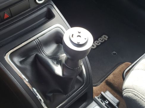 Used 2014 Jeep Patriot Sport FWD image 24