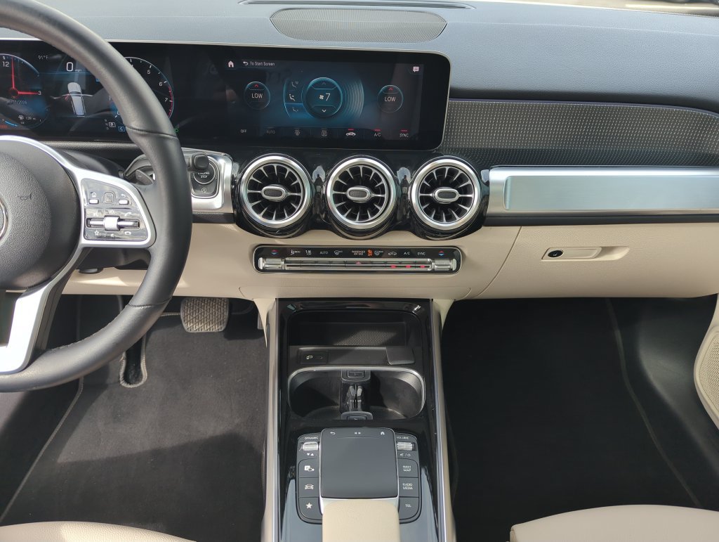 Used 2021 Mercedes-Benz GLB 250 image 25