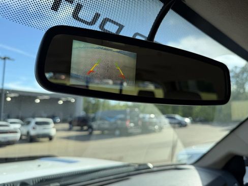 Used 2011 Ford F250 Lariat w/ Lariat Interior Pkg image 10