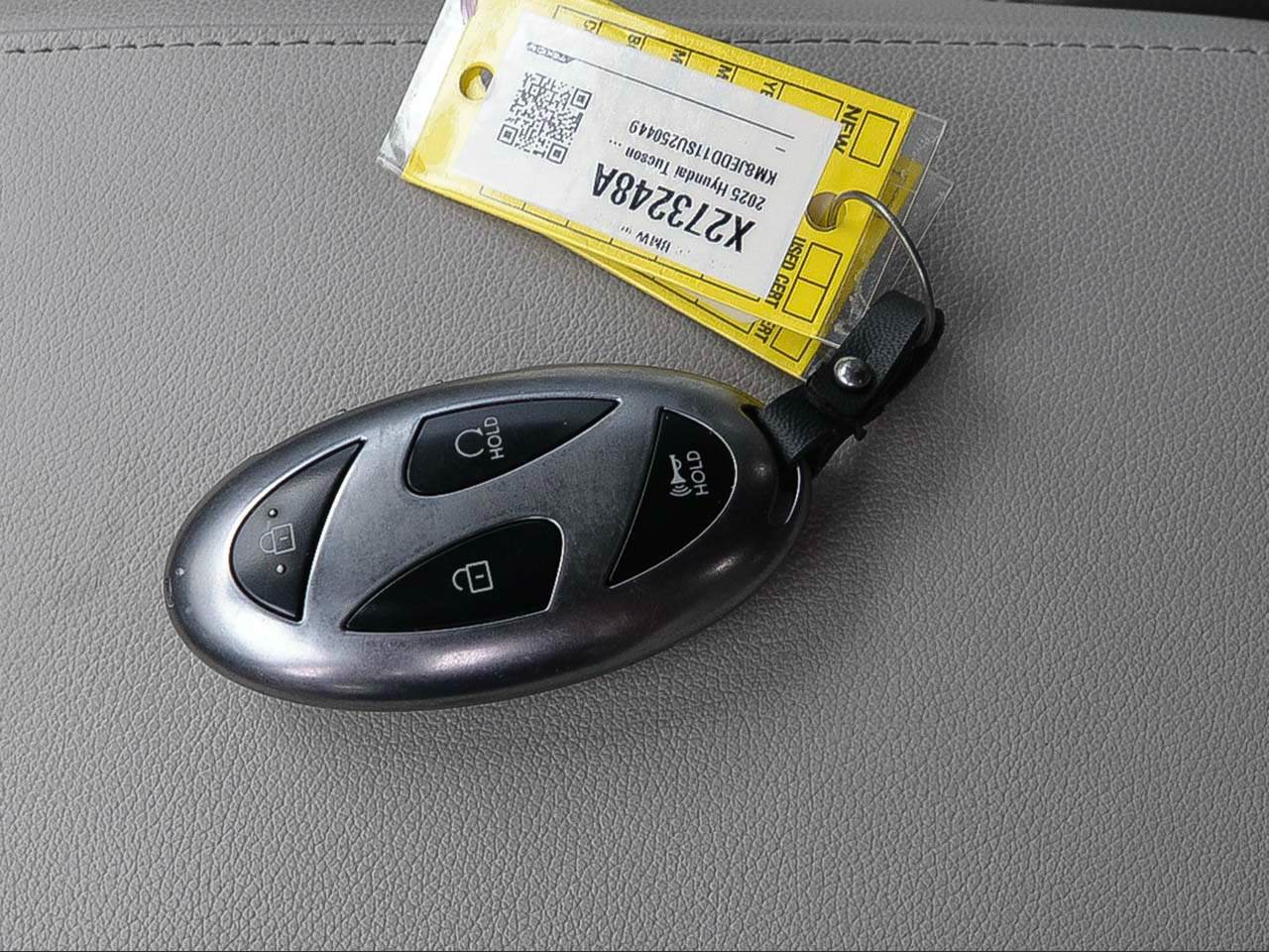 Used 2025 Hyundai Tucson Limited AWD/4WD image 16