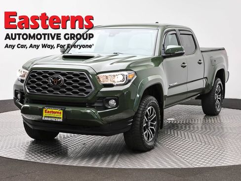 Used 2022 Toyota Tacoma TRD Sport AWD/4WD image 1