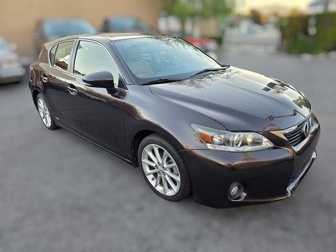 Used 2013 Lexus CT 200h w/ Premium Pkg w/Navigation image 6