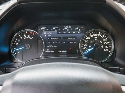 Used 2018 Ford F150 Lariat w/ Equipment Group 502A Luxury AWD/4WD image 20