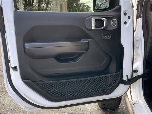 Used 2020 Jeep Gladiator Sport w/ Quick Order Package 24S image 25