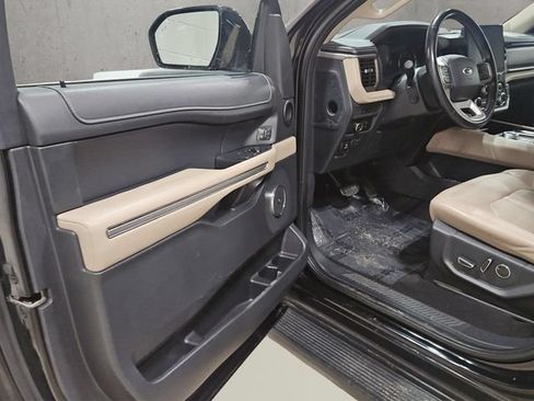Used 2024 Ford Expedition Limited AWD/4WD image 11