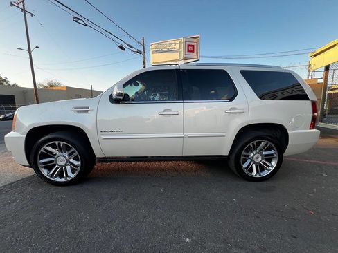 Used 2014 Cadillac Escalade Premium image 5