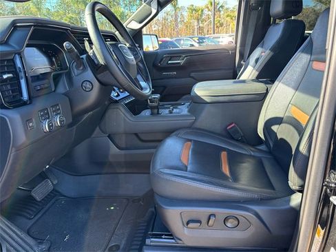 Used 2023 GMC Sierra 1500 AT4 w/ Technology Package image 5