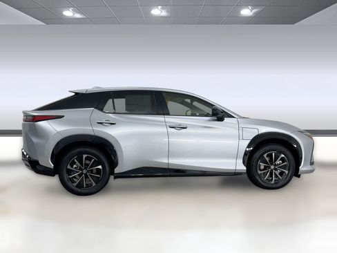 New 2026 Lexus RZ 350e 2WD image 8