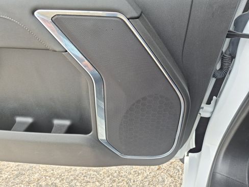 Used 2024 Chevrolet Silverado 1500 LT image 26