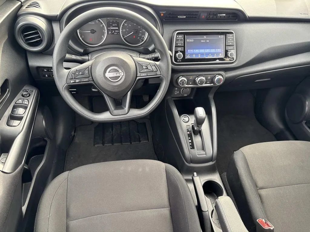 Used 2025 Nissan Kicks Play S FWD image 13