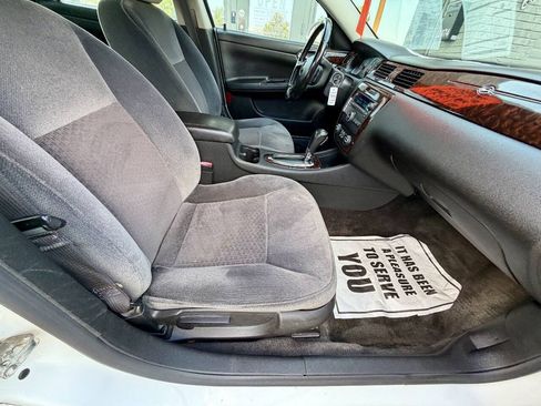 Used 2012 Chevrolet Impala LT w/ LT Sunroof Package FWD image 23