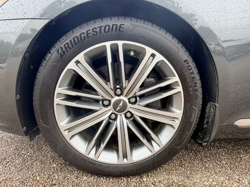 Used 2018 Genesis G80 3.8 w/ Option Group 02 RWD image 2