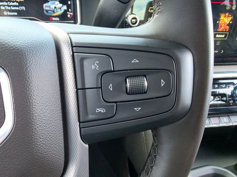 Used 2024 GMC Sierra 3500 Denali w/ Technology Package AWD/4WD image 19