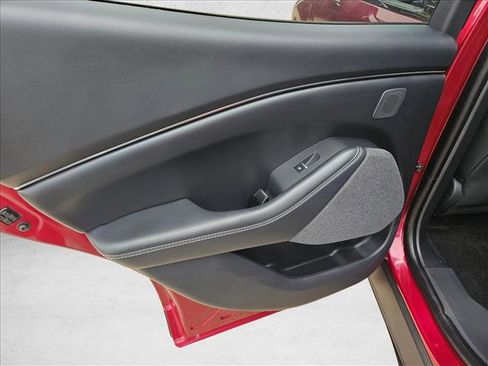 Used 2025 Ford Mustang Mach-E Premium image 12