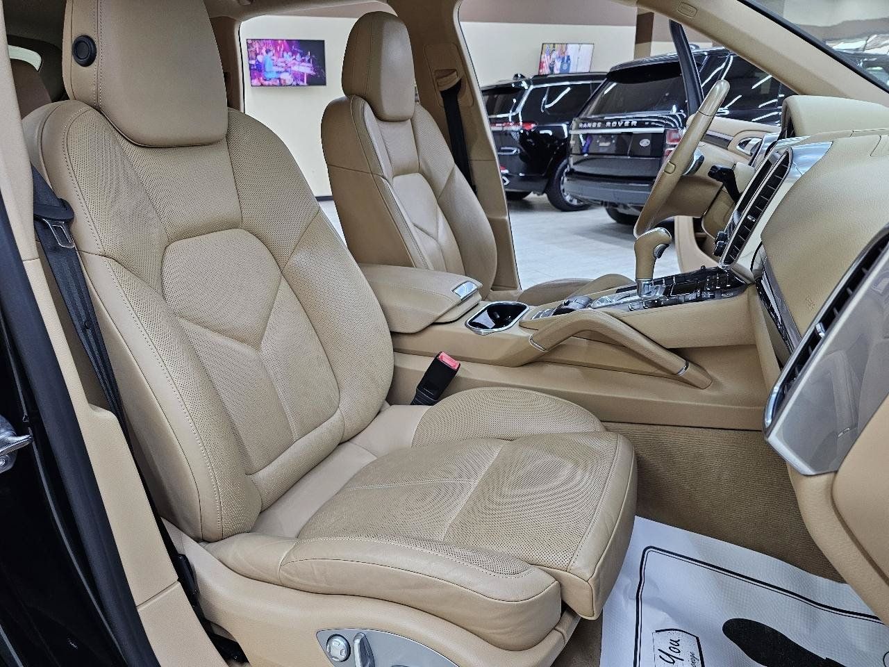 Used 2014 Porsche Cayenne S w/ Comfort Plus Package AWD/4WD image 20