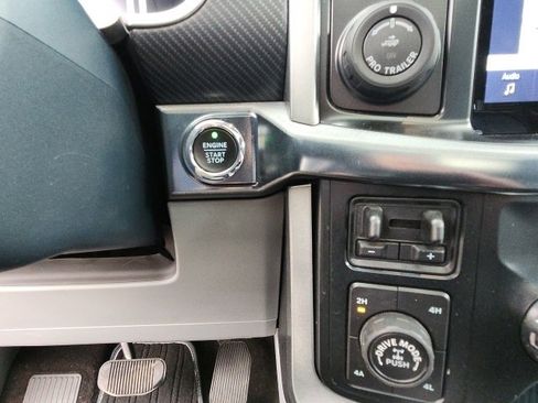 Used 2023 Ford F150 Limited image 14