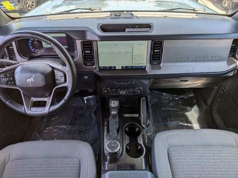 Used 2021 Ford Bronco Outer Banks AWD/4WD image 16