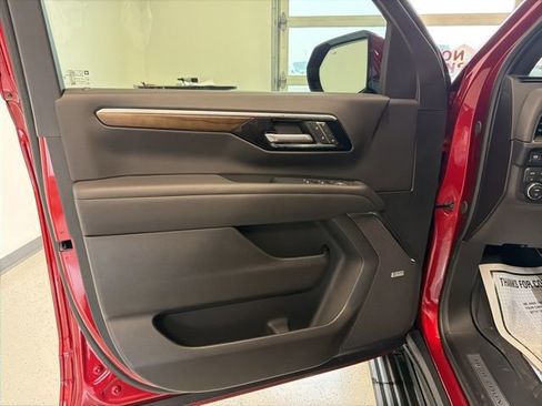 New 2026 Chevrolet Suburban High Country image 56