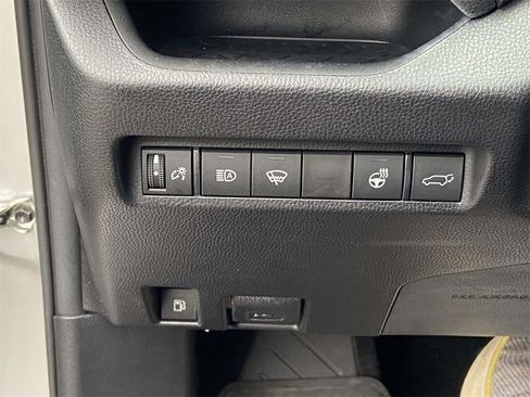 Used 2021 Toyota RAV4 XSE image 29