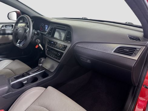 Used 2017 Hyundai Sonata Sport 2.0T w/ Winter Weather Package image 28