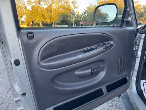 Used 2002 Dodge Ram 2500 Truck 2WD Quad Cab image 9