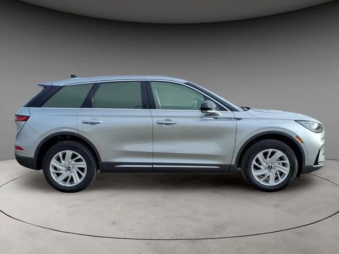 Certified 2024 Lincoln Corsair FWD image 10