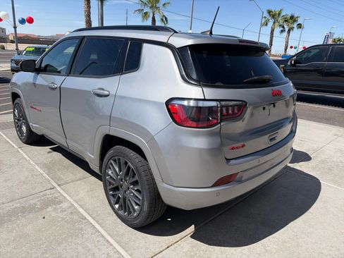 Used 2023 Jeep Compass Limited AWD/4WD image 4