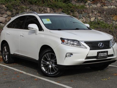 Used 2014 Lexus RX 450h AWD image 4