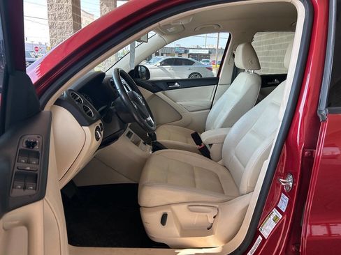 Used 2016 Volkswagen Tiguan S image 22