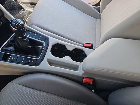 Used 2019 Volkswagen Jetta S FWD image 23