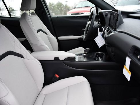 New 2025 Lexus UX 300h AWD image 29