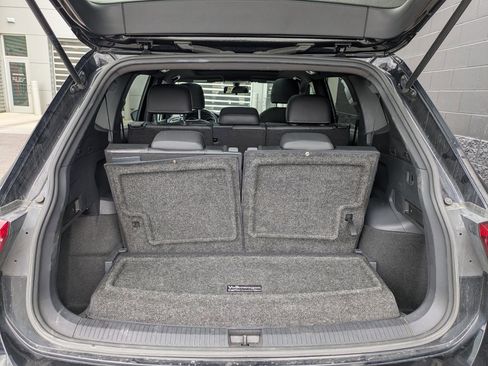Used 2021 Volkswagen Tiguan SE R-Line FWD image 26