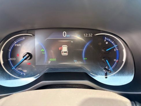 Used 2019 Toyota RAV4 XSE w/ XSE Weather Package AWD/4WD image 15