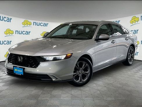 Used 2023 Honda Accord EX image 3