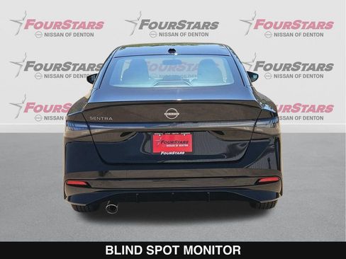 New 2027 Nissan Sentra SR w/ Floor Mat Package FWD image 5