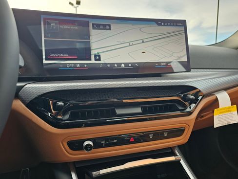 New 2026 BMW 330i xDrive Sedan w/ M Sport Package image 19